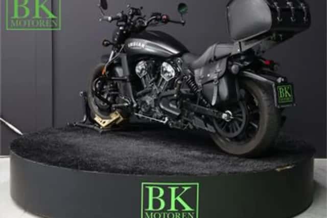 Indian Scout Bobber (2022) thumbnail 3