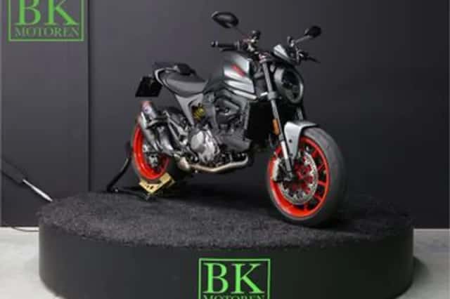 Ducati Monster 937 (2022) thumbnail 1