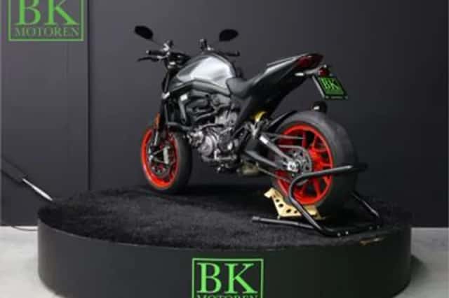 Ducati Monster 937 (2022) thumbnail 4