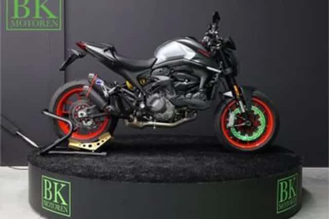 Ducati Monster 937 (2022) thumbnail 6