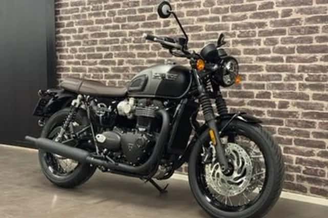 Triumph Bonneville T120 Black (2026) thumbnail 2