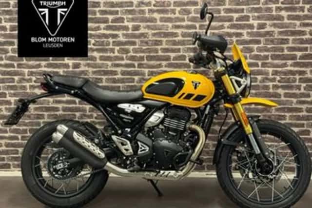 Triumph Scrambler 400 XC Racing Yellow (2026) thumbnail 1