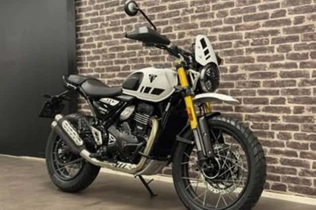 Triumph Scrambler 400 XC (2026) thumbnail 2