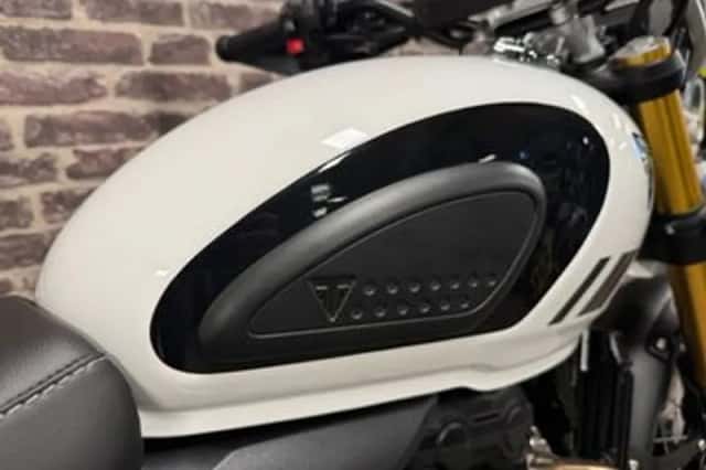 Triumph Scrambler 400 XC (2026) thumbnail 4
