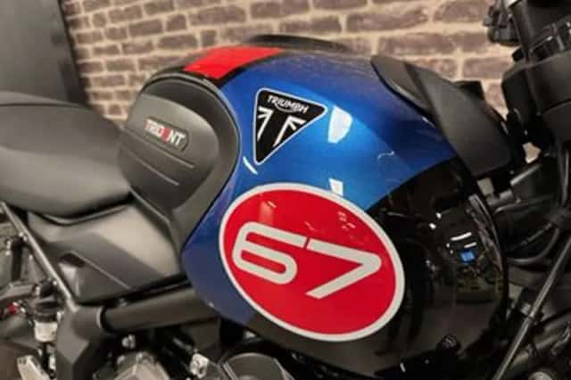 Triumph Trident 660 Triple Tribute (2025) thumbnail 3