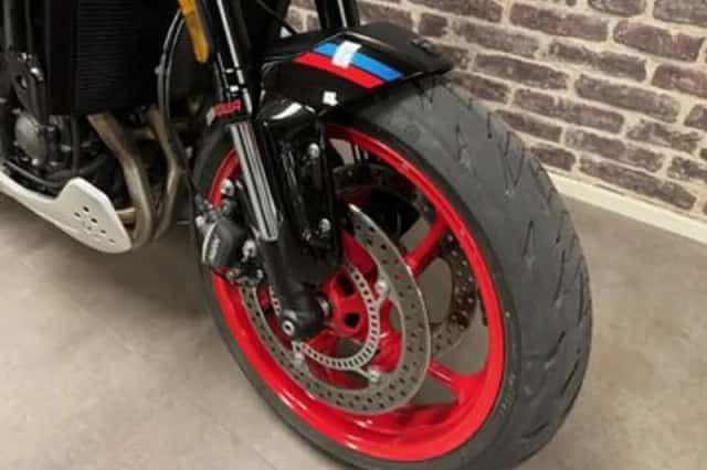 Triumph Trident 660 Triple Tribute (2025) thumbnail 6