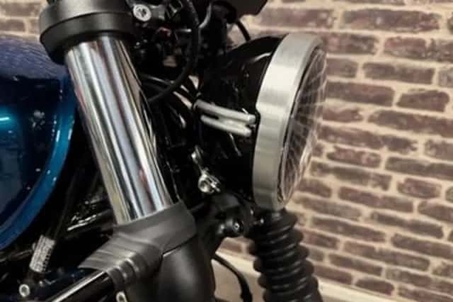Triumph Bobber Interstellar Blue / Sapphire Black (2026) thumbnail 5