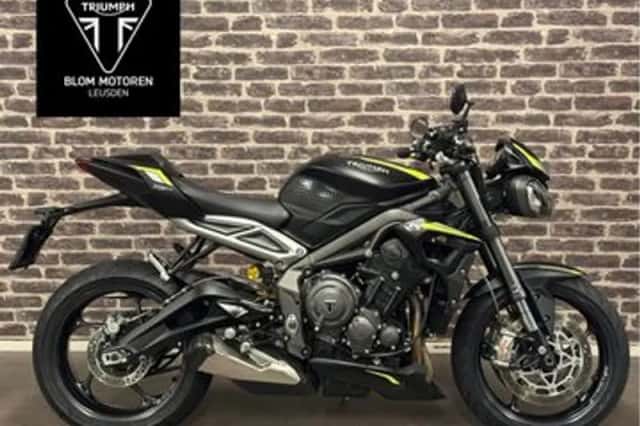 Triumph Street Triple RS (2020) thumbnail 1