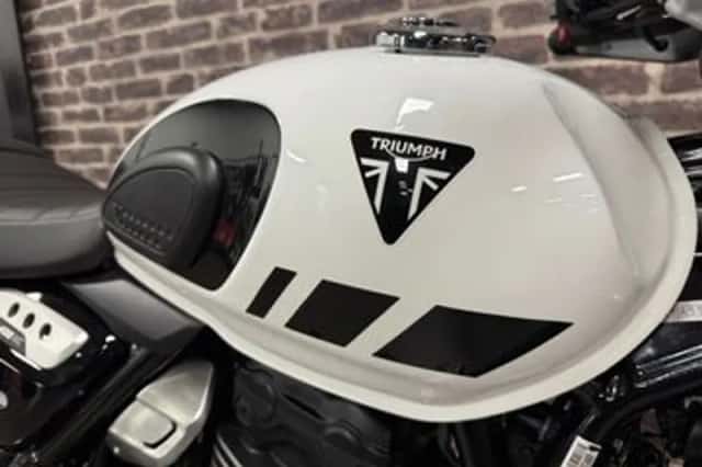 Triumph Scrambler 400 XC (2026) thumbnail 3