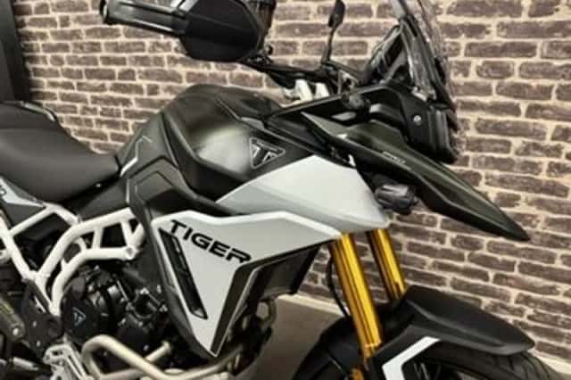 Triumph Tiger 900 Rally PRO (2024) thumbnail 2