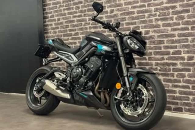 Triumph Street Triple 765 RS (2025) thumbnail 2