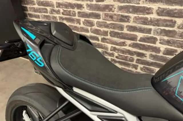 Triumph Street Triple 765 RS (2025) thumbnail 5