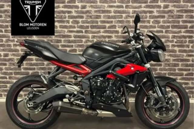 Triumph Street Triple R (2015) thumbnail 1