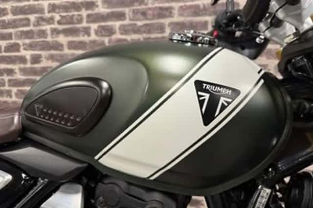 Triumph Scrambler 400 X (2024) thumbnail 3
