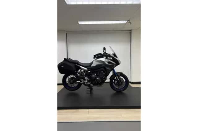 Yamaha TRACER 900 (2015) thumbnail 1
