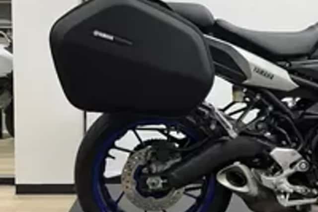 Yamaha TRACER 900 (2015) thumbnail 3