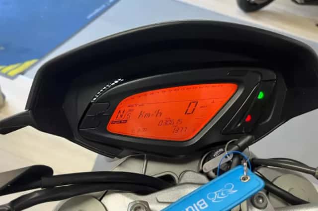 MV Agusta Brutale 675 (2012) thumbnail 2