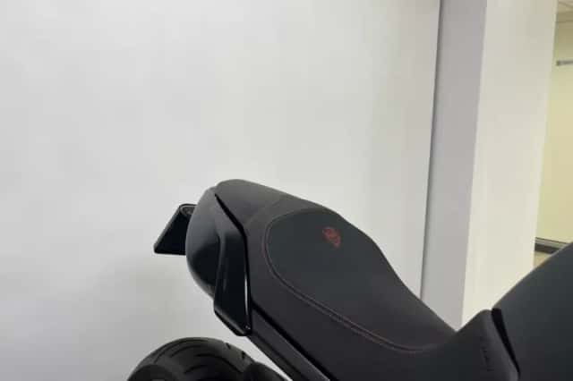 MV Agusta Brutale 675 (2012) thumbnail 4