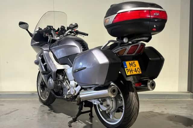 Yamaha FJR 1300 A (2003) thumbnail 6