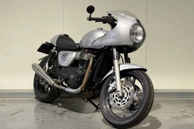 Triumph Street Twin ABS Café Racer (2018) thumbnail 1