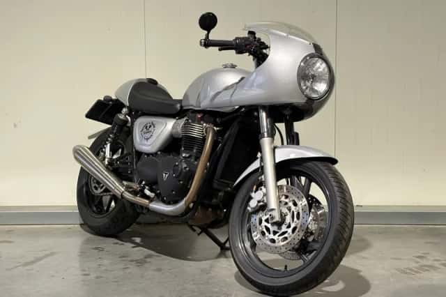 Triumph Street Twin ABS Café Racer (2018) thumbnail 2