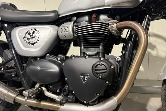 Triumph Street Twin ABS Café Racer (2018) thumbnail 4