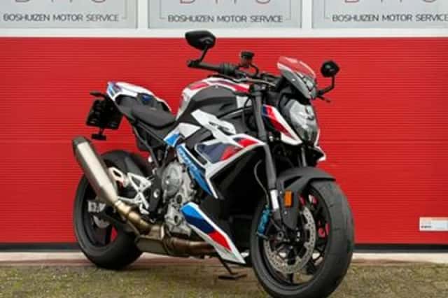 BMW M 1000 R (2023) thumbnail 2