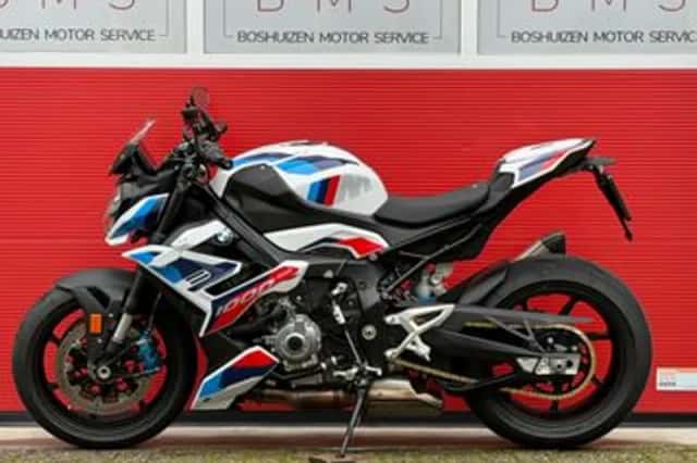 BMW M 1000 R (2023) thumbnail 4