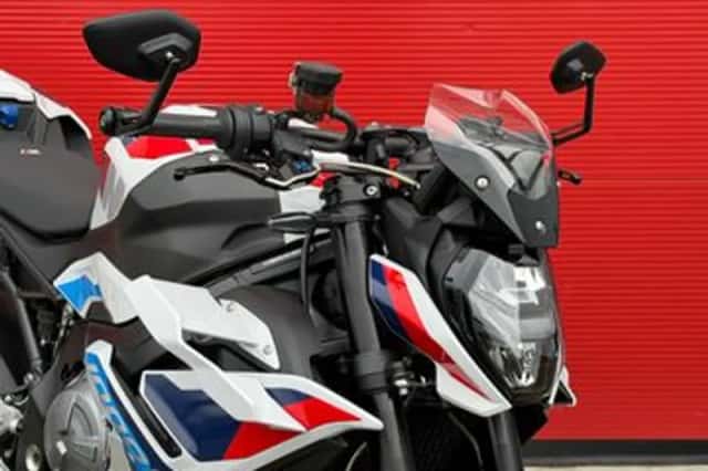 BMW M 1000 R (2023) thumbnail 5