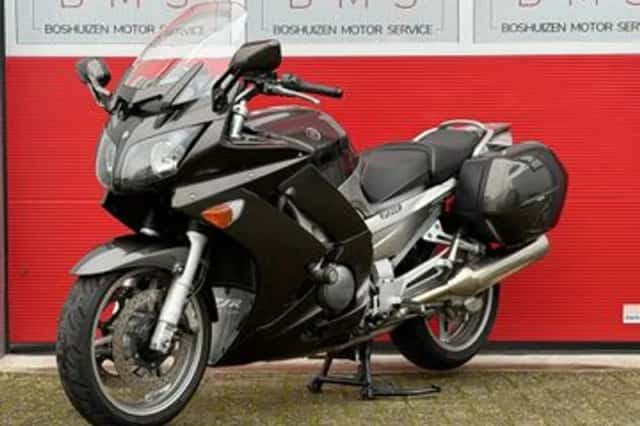 Yamaha FJR1300 (2011) thumbnail 3