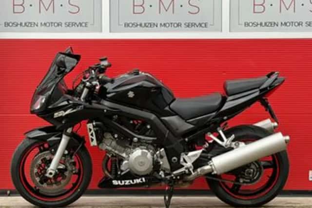 Suzuki SV 1000 S (2005) thumbnail 4