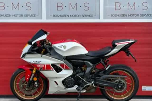 Yamaha R7 World GP 60TH Anniversary (2023) thumbnail 4