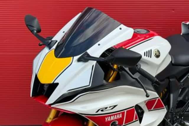 Yamaha R7 World GP 60TH Anniversary (2023) thumbnail 6