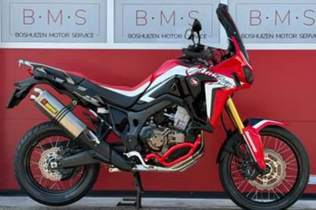 Honda Africa Twin (2017) thumbnail 1