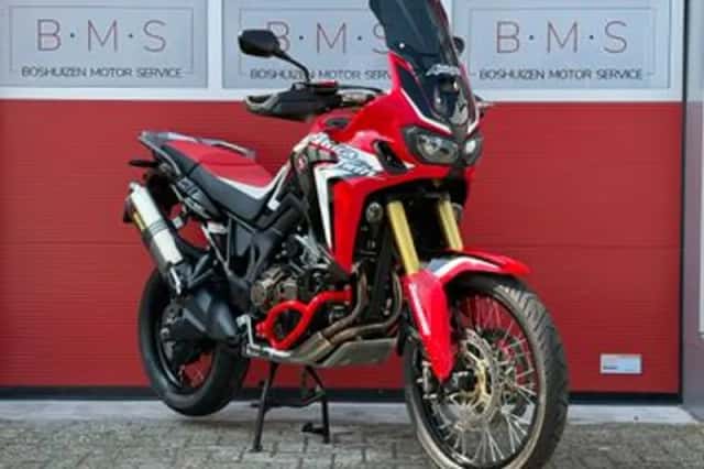 Honda Africa Twin (2017) thumbnail 2