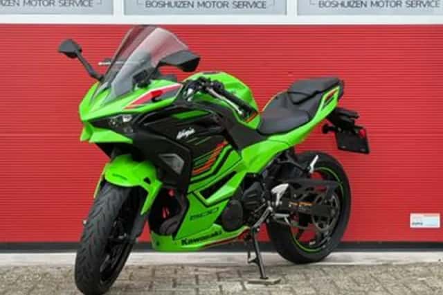 Kawasaki Ninja 500 (2024) thumbnail 3
