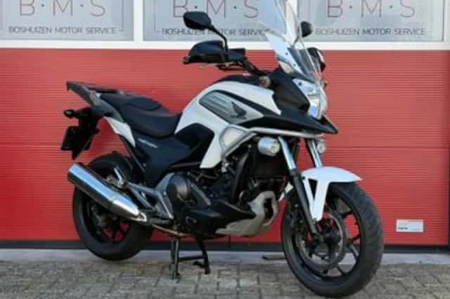 Honda NC700X (2015) thumbnail 2