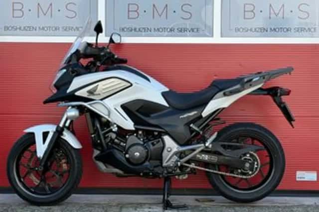 Honda NC700X (2015) thumbnail 4