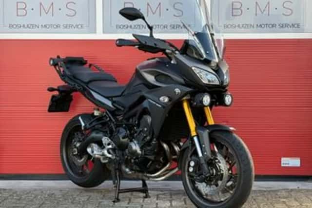 Yamaha Tracer 900 (2015) thumbnail 2