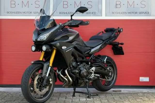 Yamaha Tracer 900 (2015) thumbnail 3