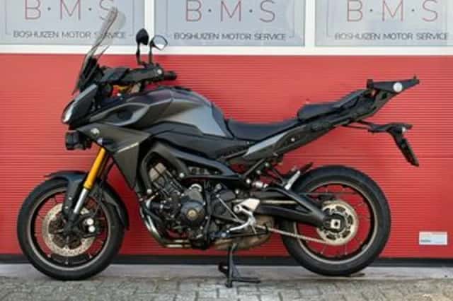 Yamaha Tracer 900 (2015) thumbnail 4