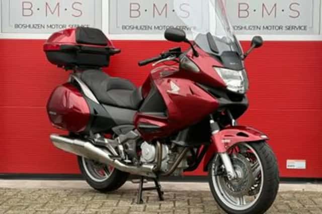 Honda NT 700 V Deauville (2013) thumbnail 2