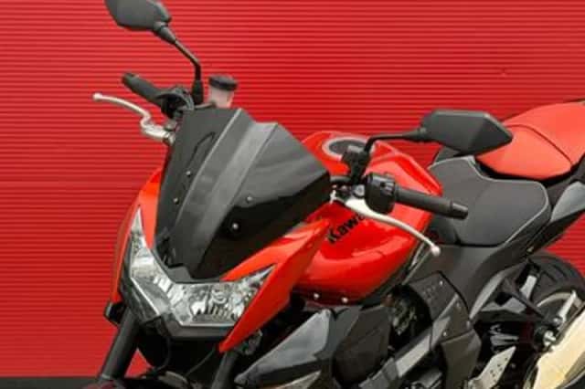 Kawasaki Z1000 (2010) thumbnail 6