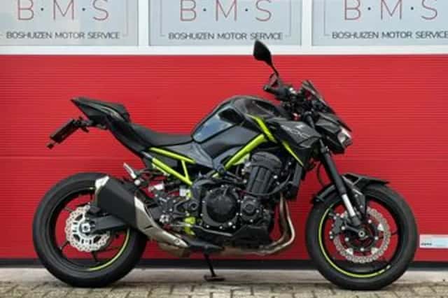 Kawasaki Z900 (2023) thumbnail 1