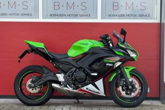 Kawasaki Ninja 650 (2021) thumbnail 1
