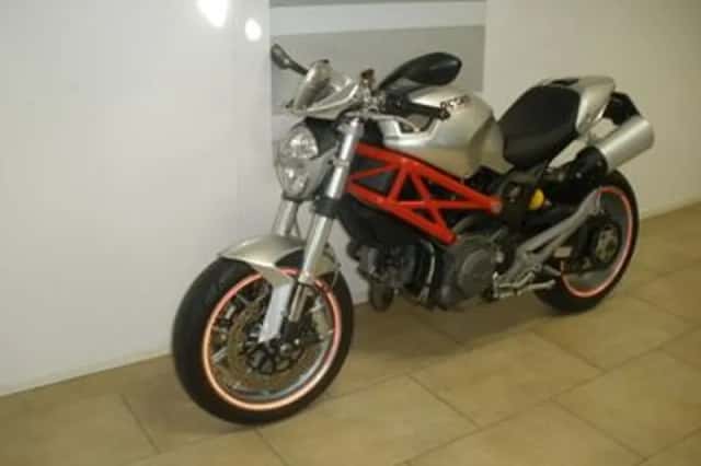Ducati M 1100 (2009) thumbnail 2