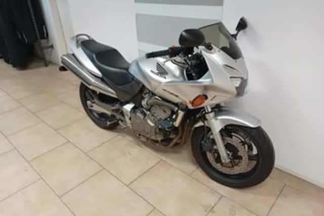 Honda CB 600 F Hornet (2002) thumbnail 2
