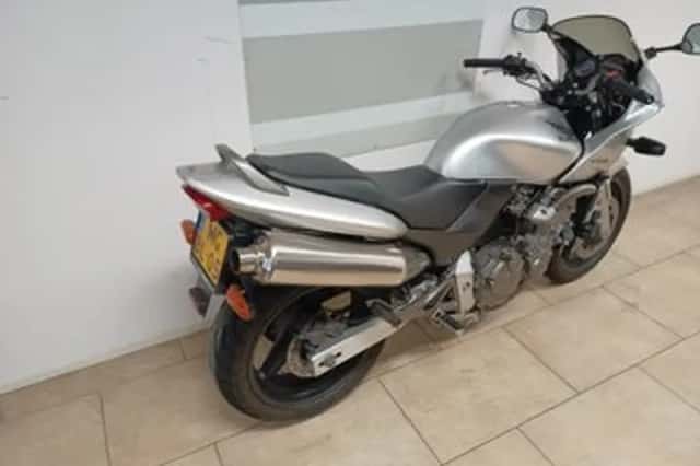 Honda CB 600 F Hornet (2002) thumbnail 4