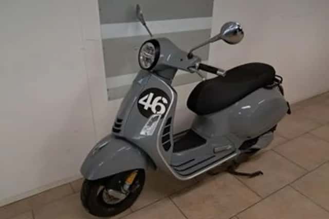 Vespa GTS 300 (2019) thumbnail 2
