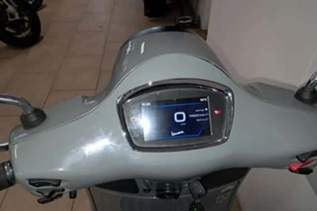 Vespa GTS 300 (2019) thumbnail 5
